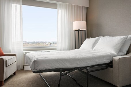 Delta Hotels by Marriott Indianapolis Airport - Image 19