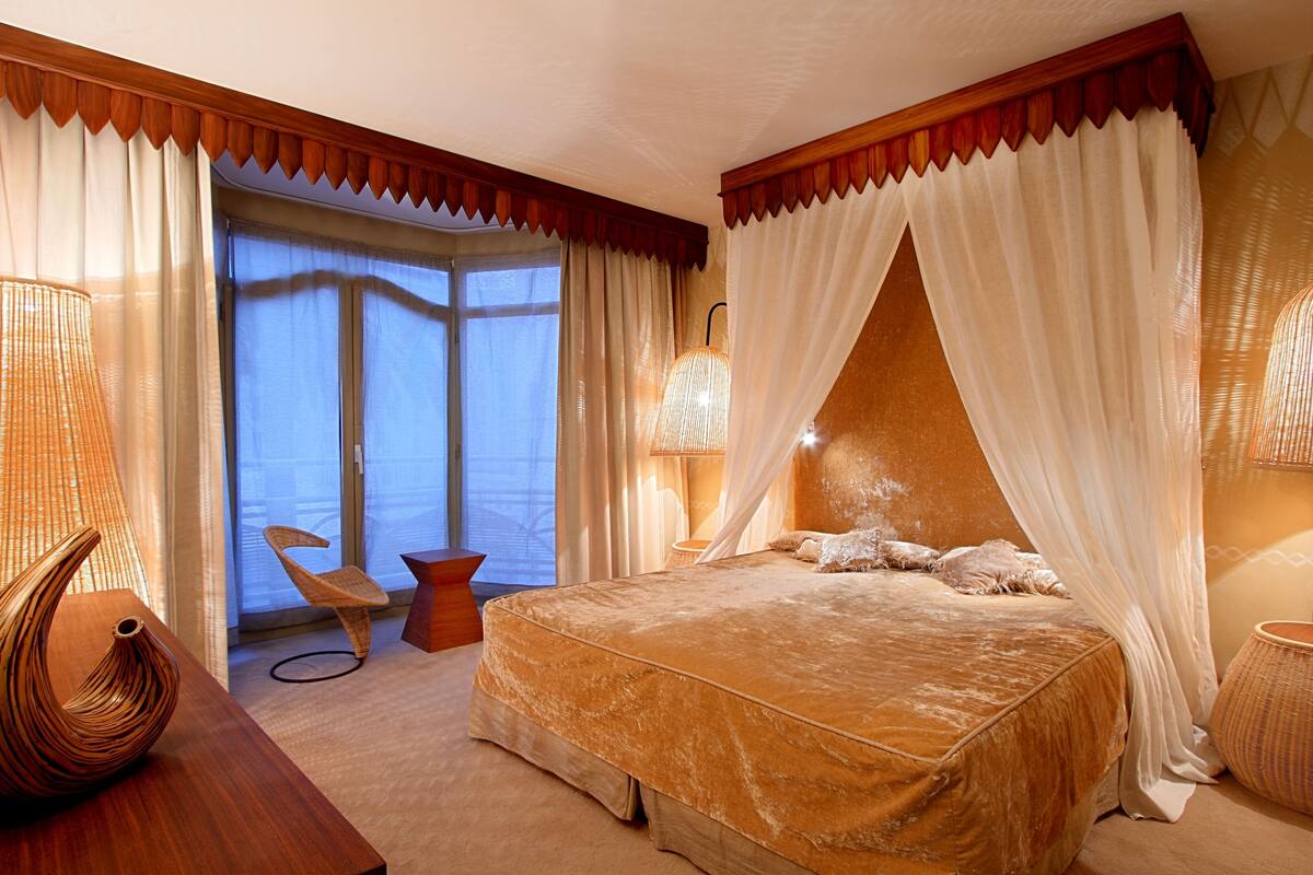 Deluxe Room | Minibar, iron/ironing board, free WiFi