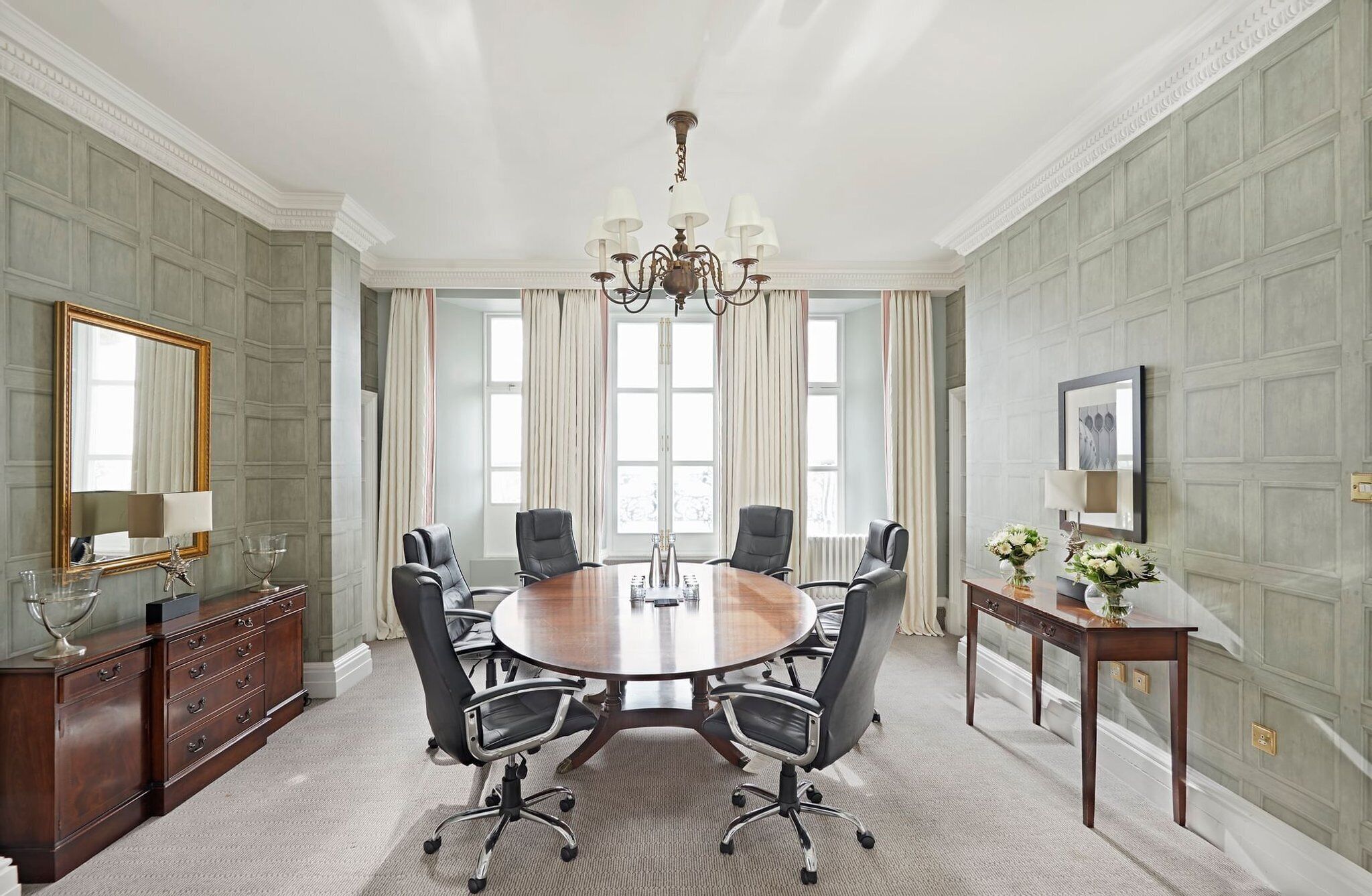 premium bedding, in-room safe, desk, laptop workspace