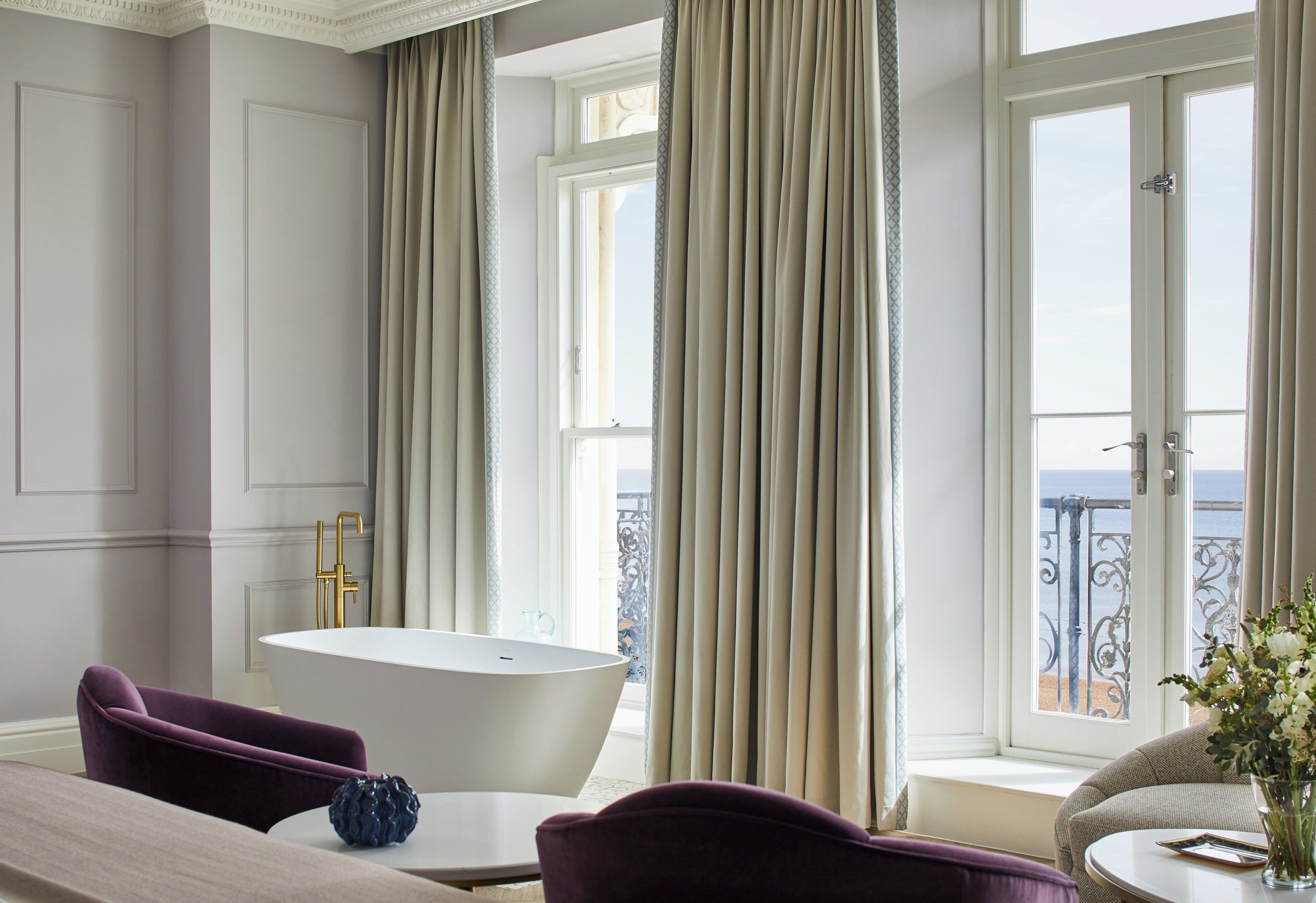 premium bedding, in-room safe, desk, laptop workspace