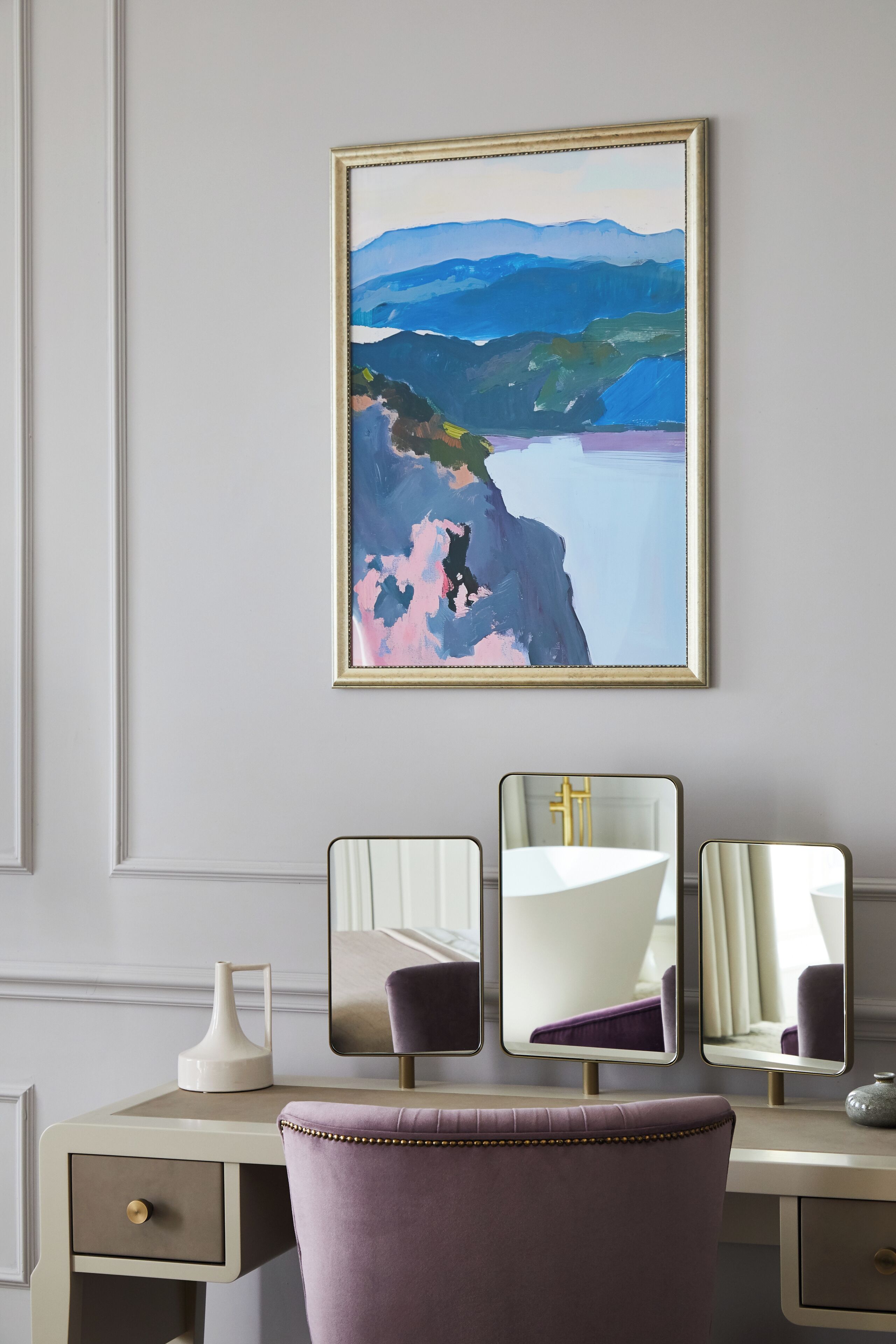 premium bedding, in-room safe, desk, laptop workspace