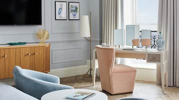 Premium bedding, in-room safe, desk, laptop workspace