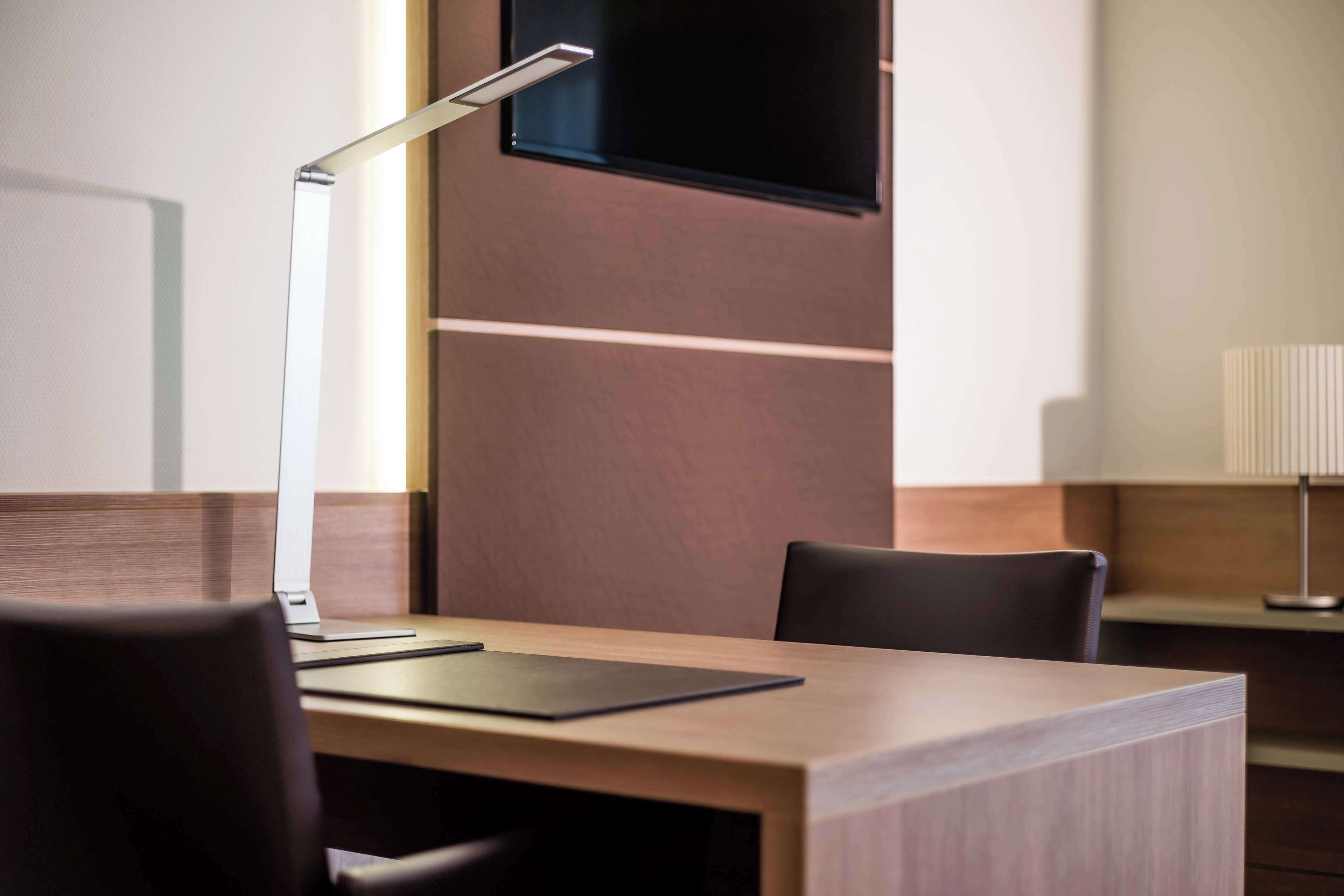 hypo-allergenic bedding, minibar, in-room safe, desk