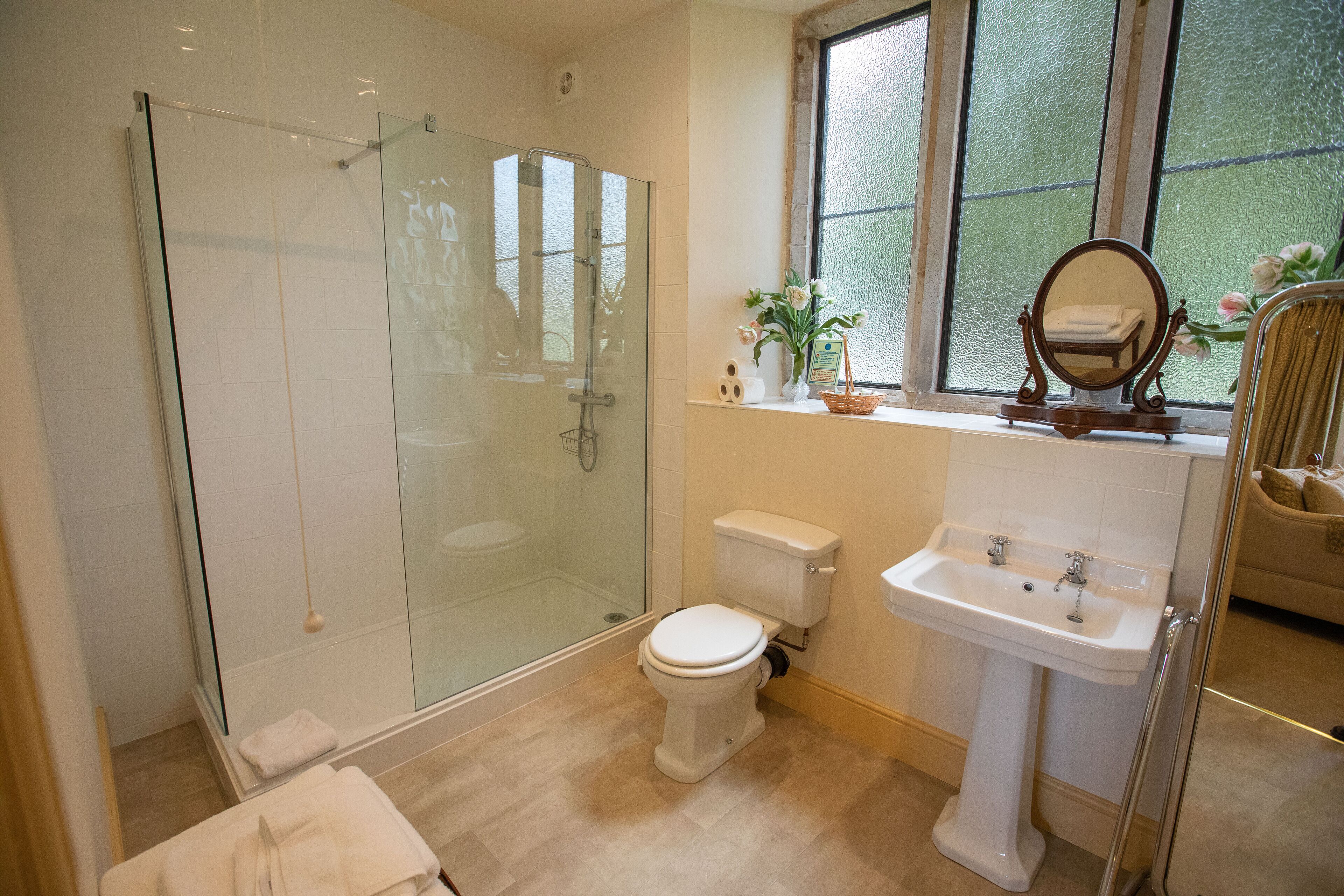 superior double room | bathroom | free toiletries, hair dryer, towels