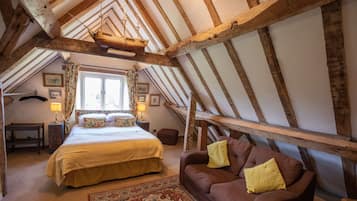 Superior Double Room | Hypo-allergenic bedding, individually decorated, individually furnished