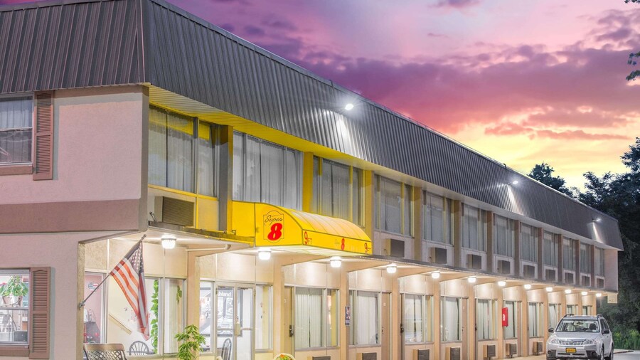 Super 8 by Wyndham Ashland