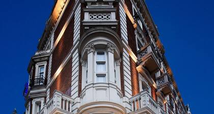 The Mandeville Hotel