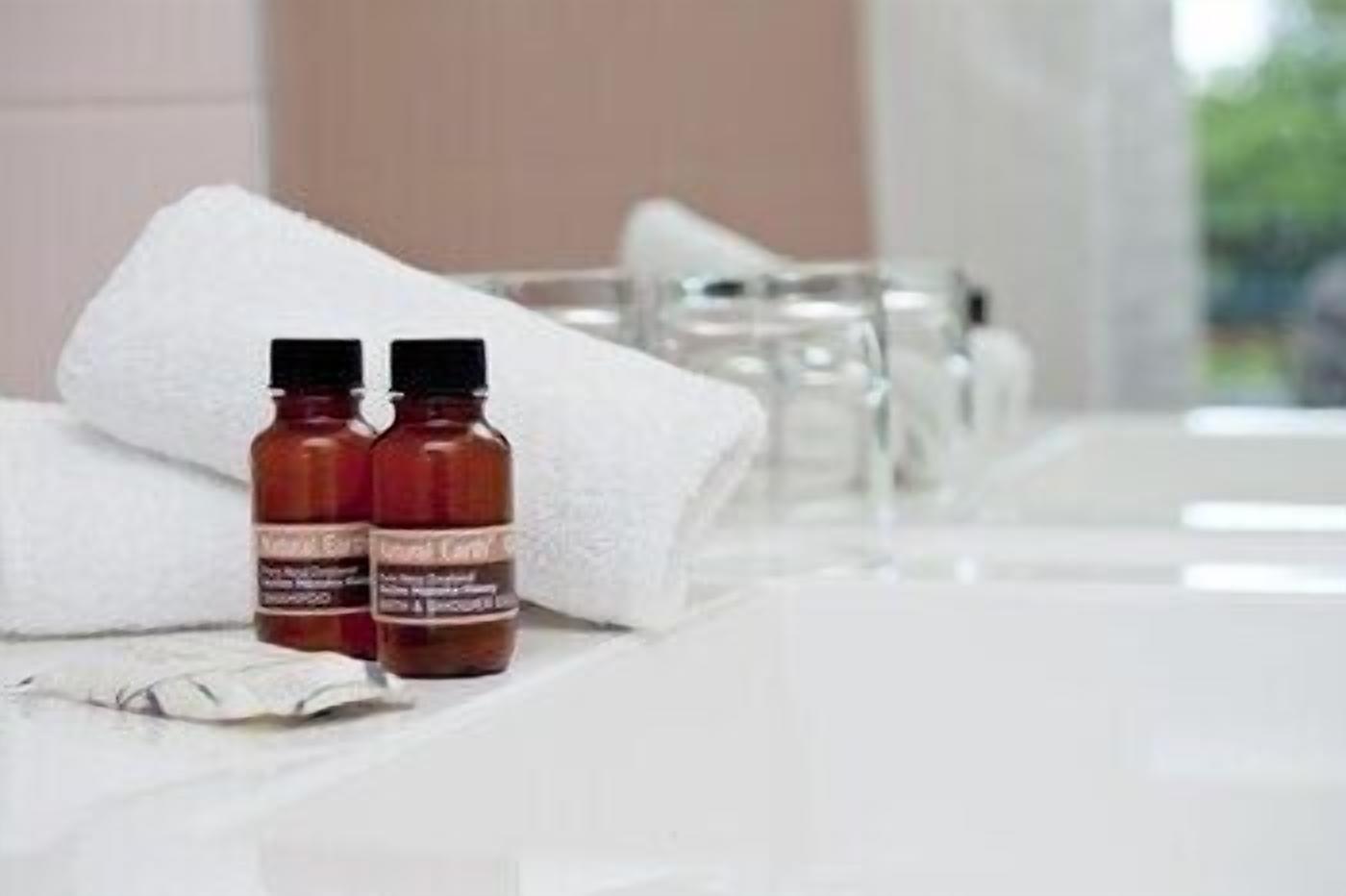 Bathroom amenities