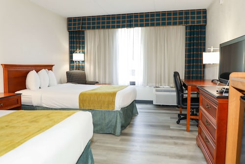 Ramada by Wyndham Cumberland Downtown