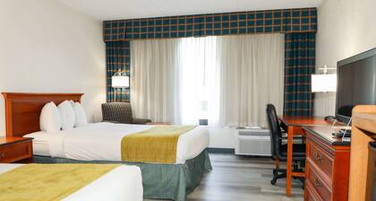 Ramada by Wyndham Cumberland Downtown