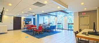 Holiday Inn Express Anaheim West by IHG