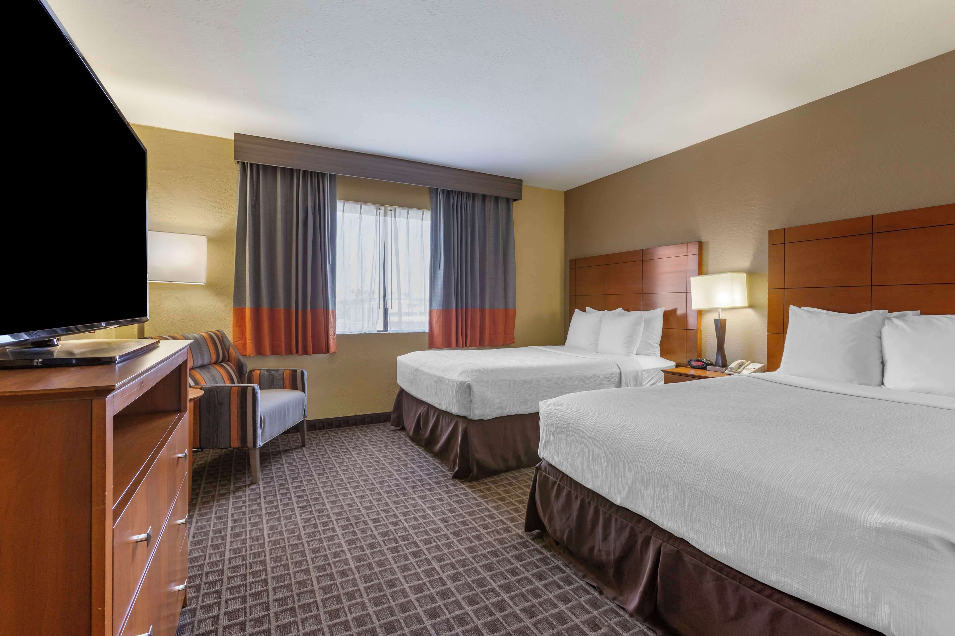 suite, 2 double beds, non smoking, balcony (with sofabed) | 1 bedroom, premium bedding, pillow-top beds, in-room safe