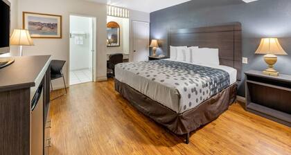Econo Lodge On Historic Route 66