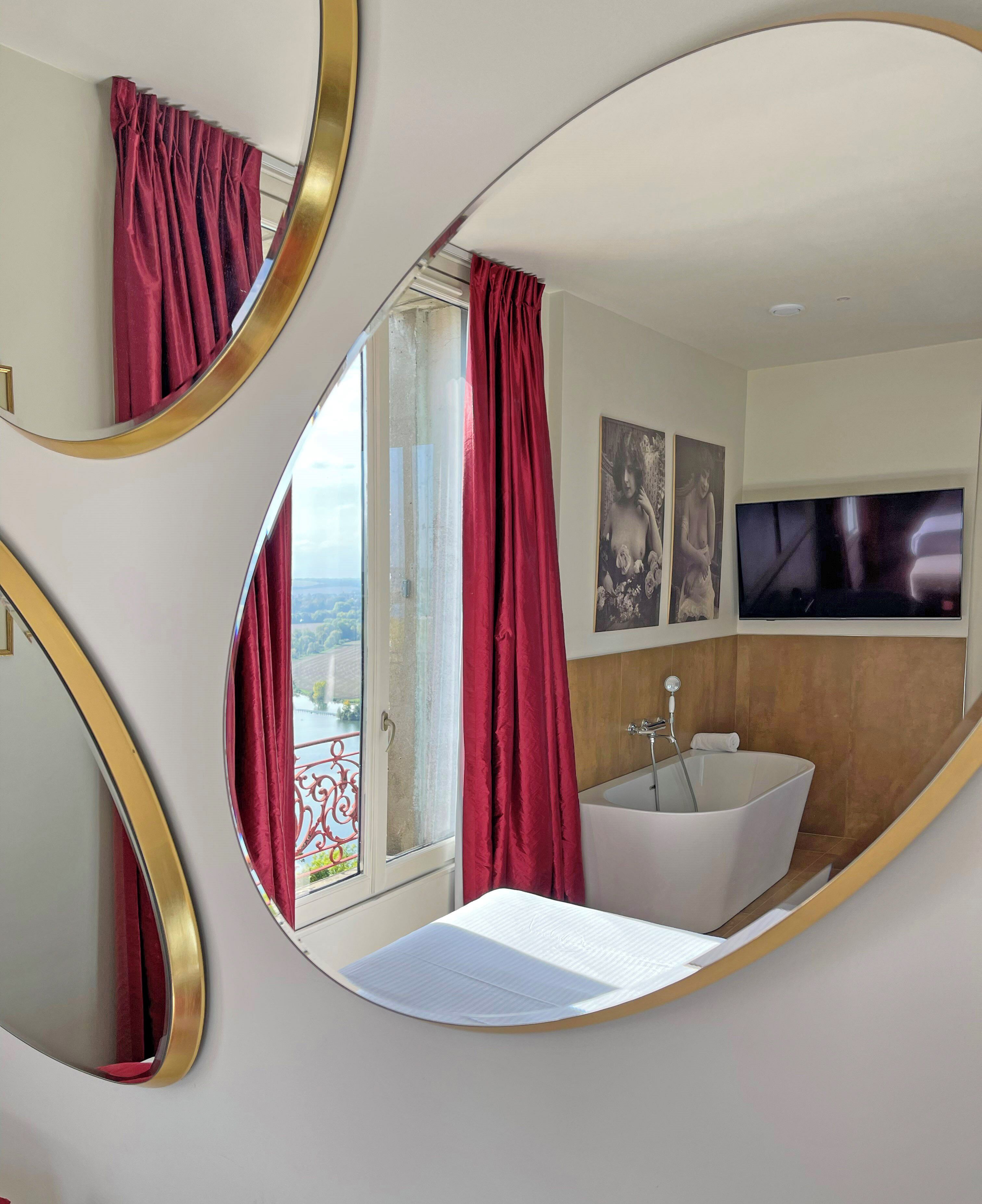 プレミアム ダブルルーム クイーンベッド 1 台 リバービュー | 部屋からの景観