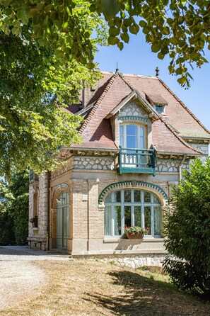 Exterior - Domaine de la Corniche (Rolleboise)