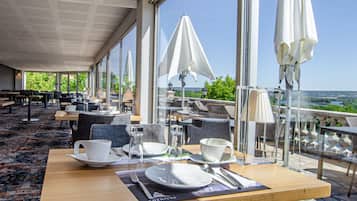 Daily buffet breakfast (EUR 22 per person)