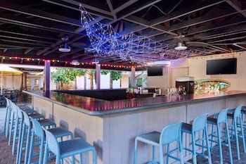 Bar (on property) at Staybridge Suites Orlando Royale Parc Suites by IHG