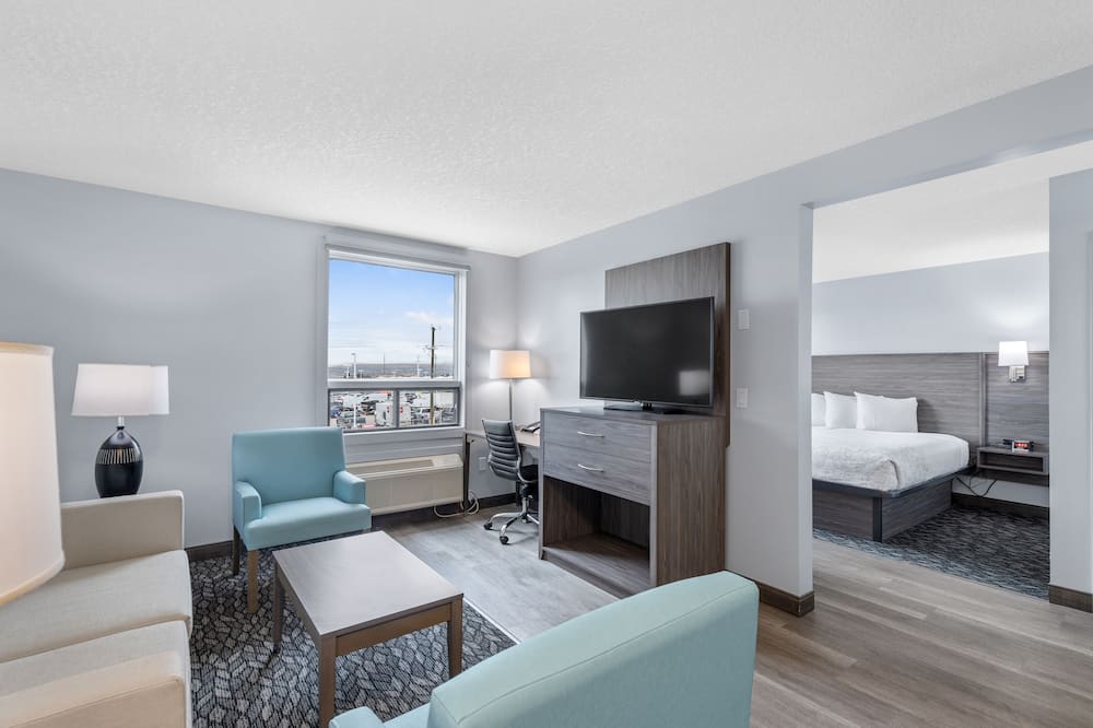 Emerald Hotel & Suites