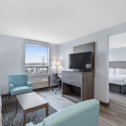 Emerald Hotel & Suites