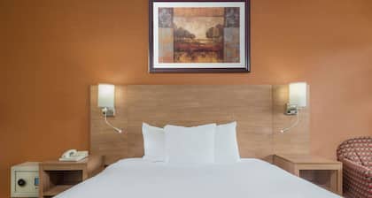 Days Inn by Wyndham Columbus Fairgrounds