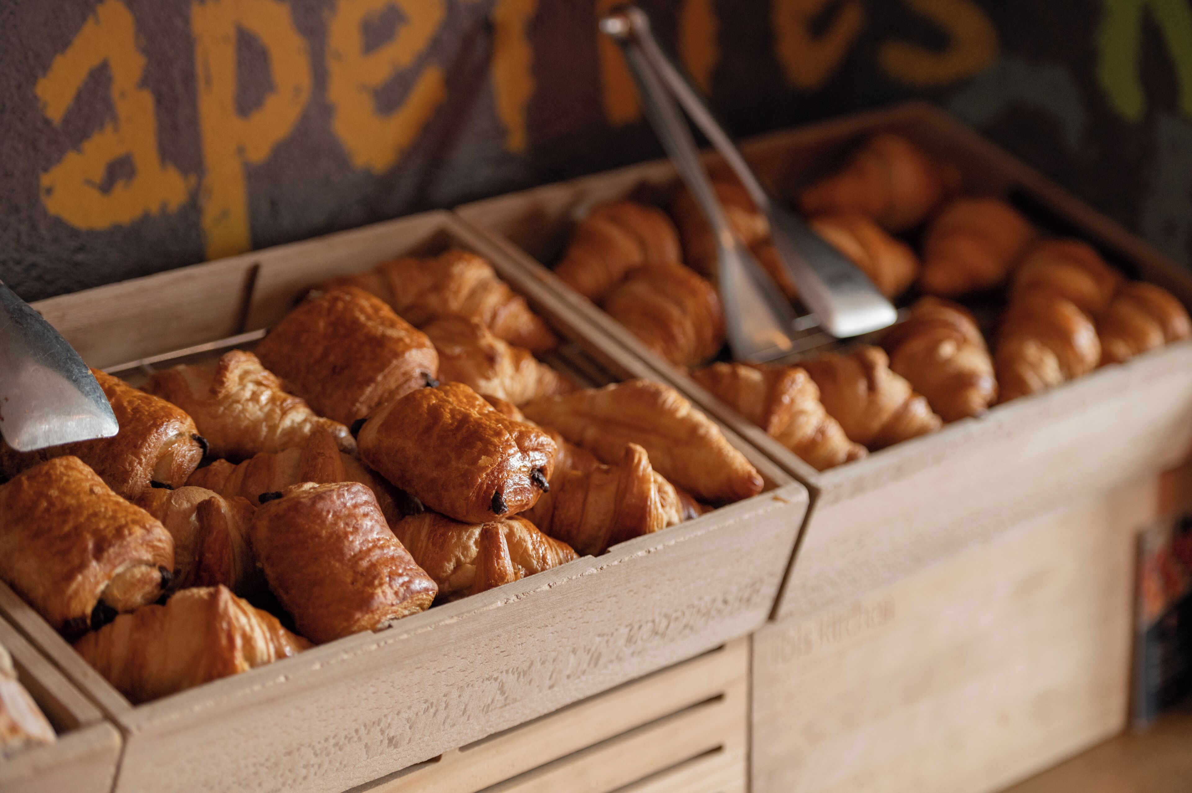Petit déjeuner buffet servi tous les jours en supplément