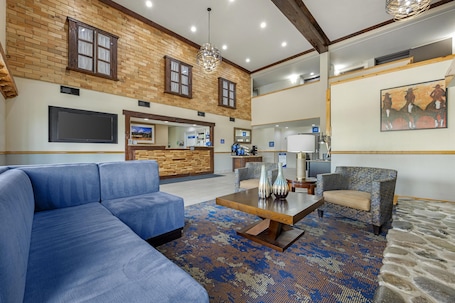 Lobby. Best Western Woodburn