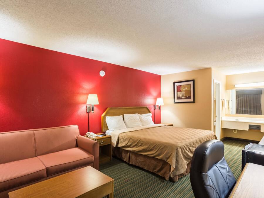 Escritorio, camas plegables/adicionales, wifi gratis y ropa de cama