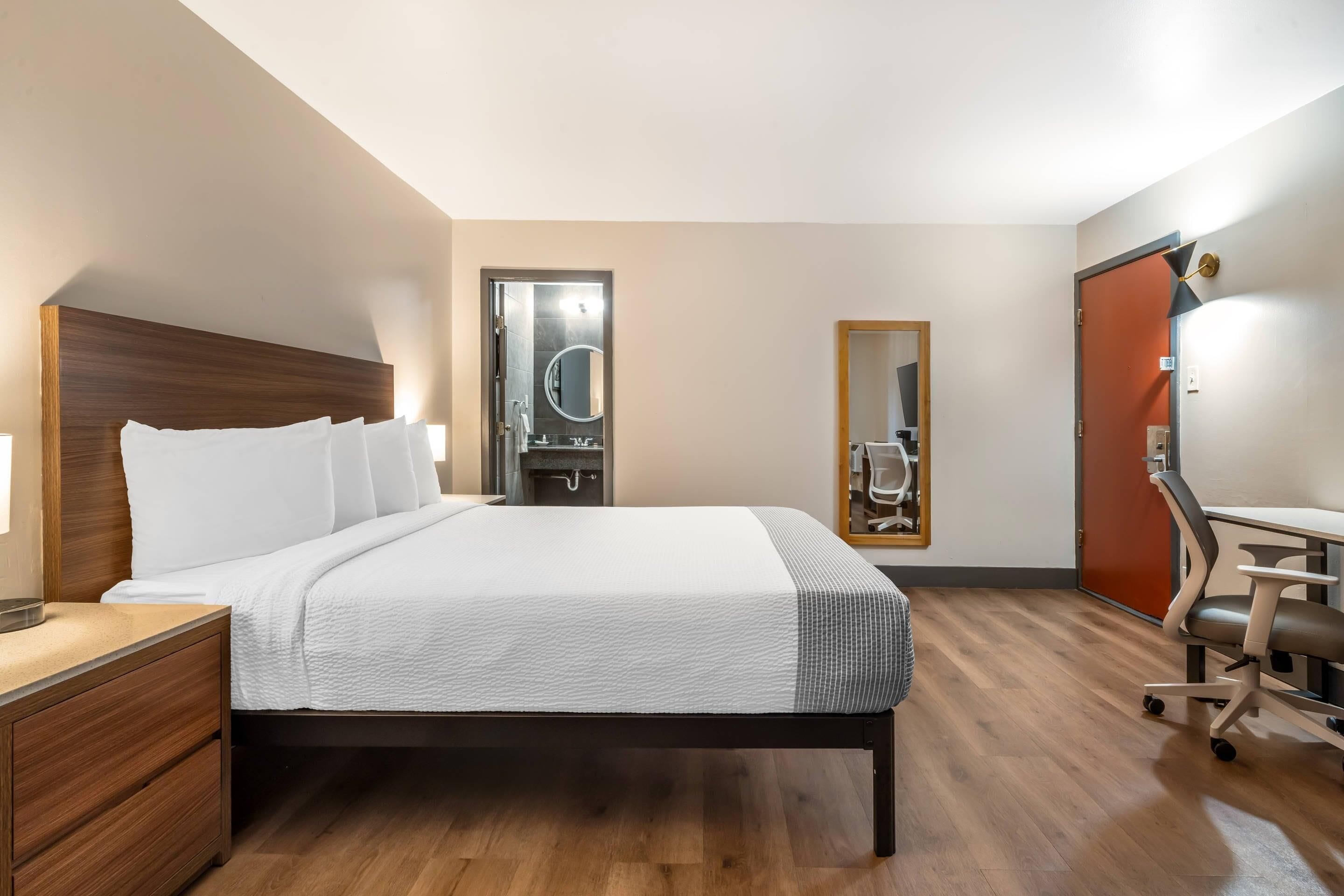 Photo - La Luna Inn, an Ascend Collection Hotel