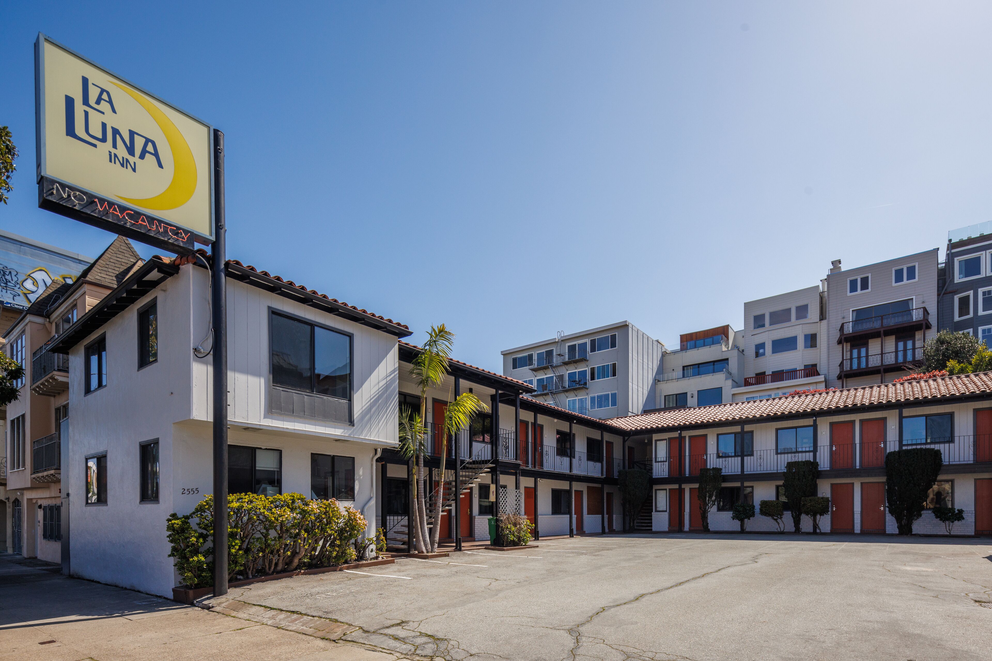 Photo - La Luna Inn, an Ascend Collection Hotel