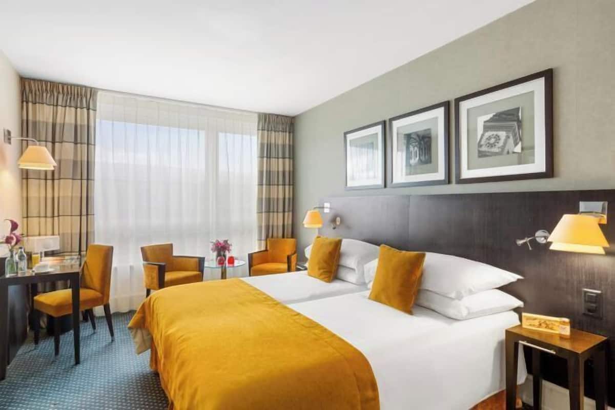 1 bedroom, minibar, in-room safe, desk