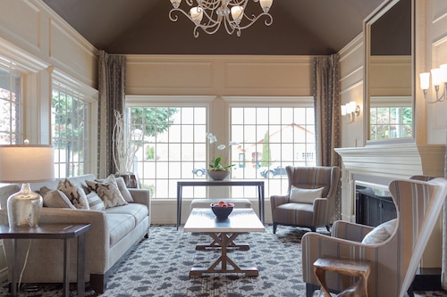 Wingate by Wyndham Bellingham Heritage Inn