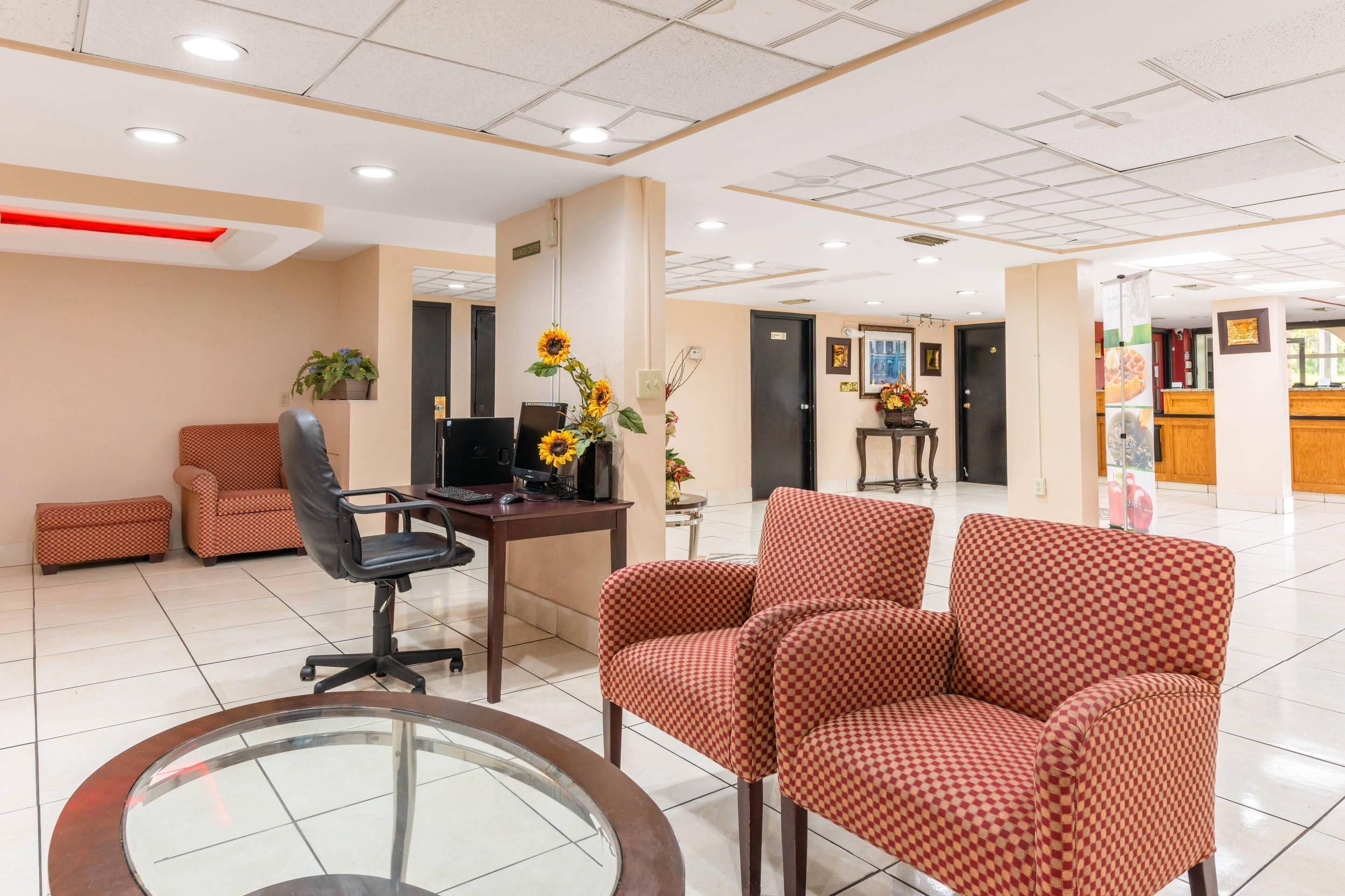 Photo - Quality Inn & Suites Orlando Airport