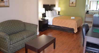 Quality Inn & Suites Orlando Airport