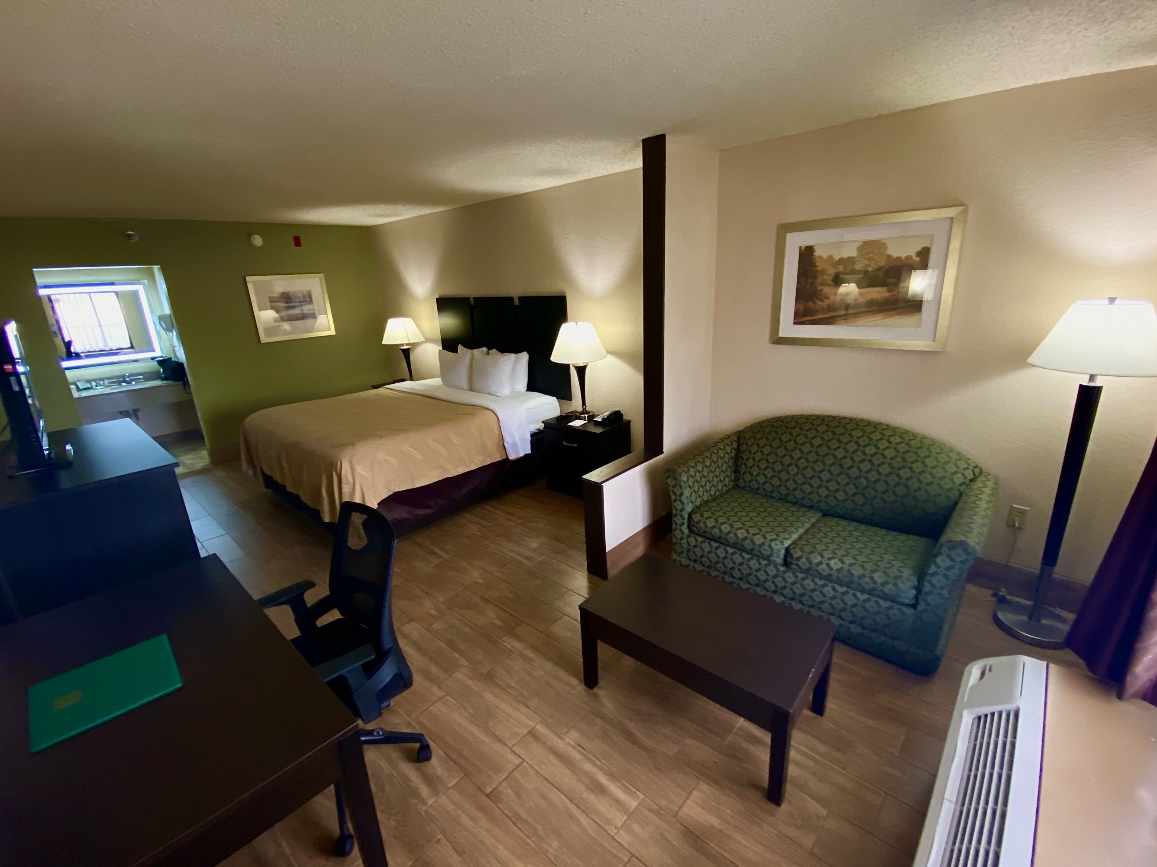 Photo - Quality Inn & Suites Orlando Airport