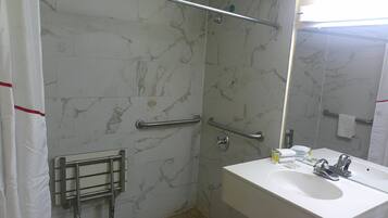 Combinazione doccia/vasca, set di cortesia gratuito, asciugacapelli