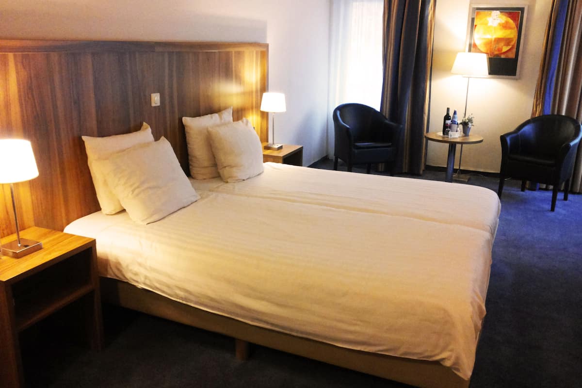 desk, iron/ironing board, free wifi, bed sheets