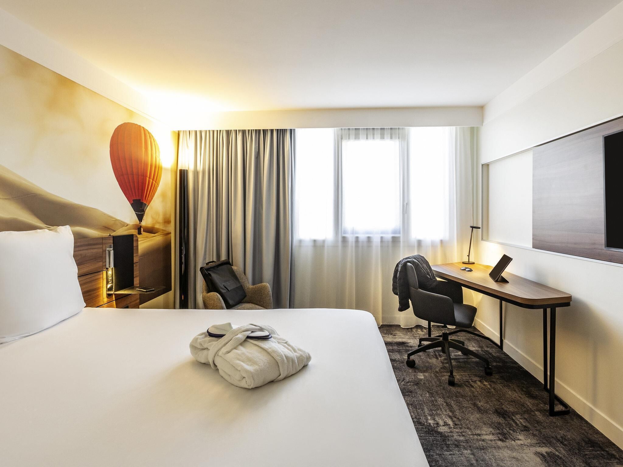 Premium bedding, in-room safe, soundproofing, iron/ironing board