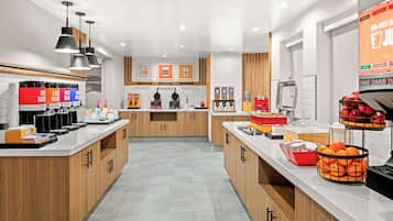 Ilmainen pÀivittÀinen buffetaamiainen