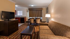 Individually decorated, individually furnished, desk, laptop workspace - Best Western Garden Villa Inn (Roseburg)