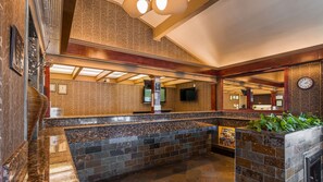 Lobby - Best Western Garden Villa Inn (Roseburg)