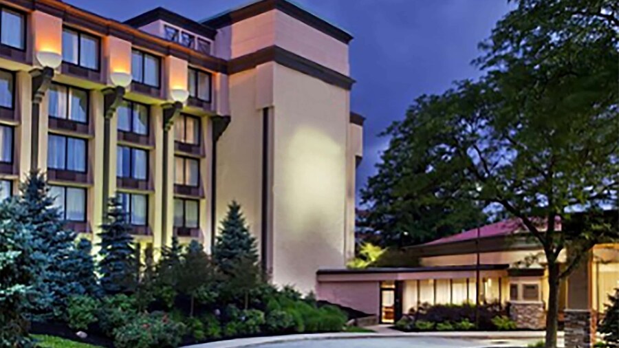 Ramada by Wyndham Cleveland Independence