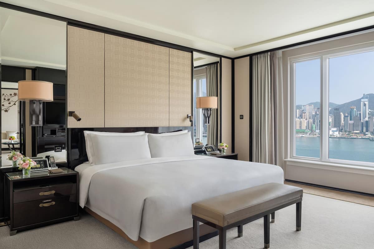 Superior Harbour View Suite | Premium bedding, down comforters, minibar, in-room safe