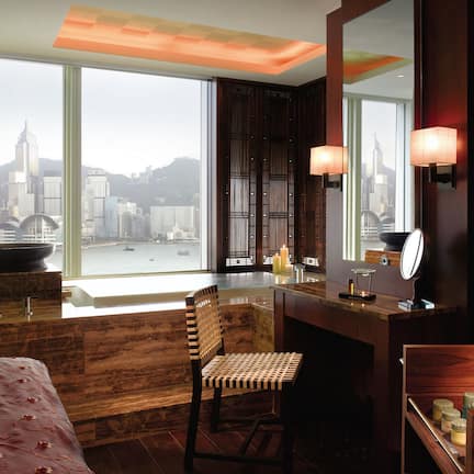 Couples treatment rooms, sauna, hot tub, steam room, body treatments