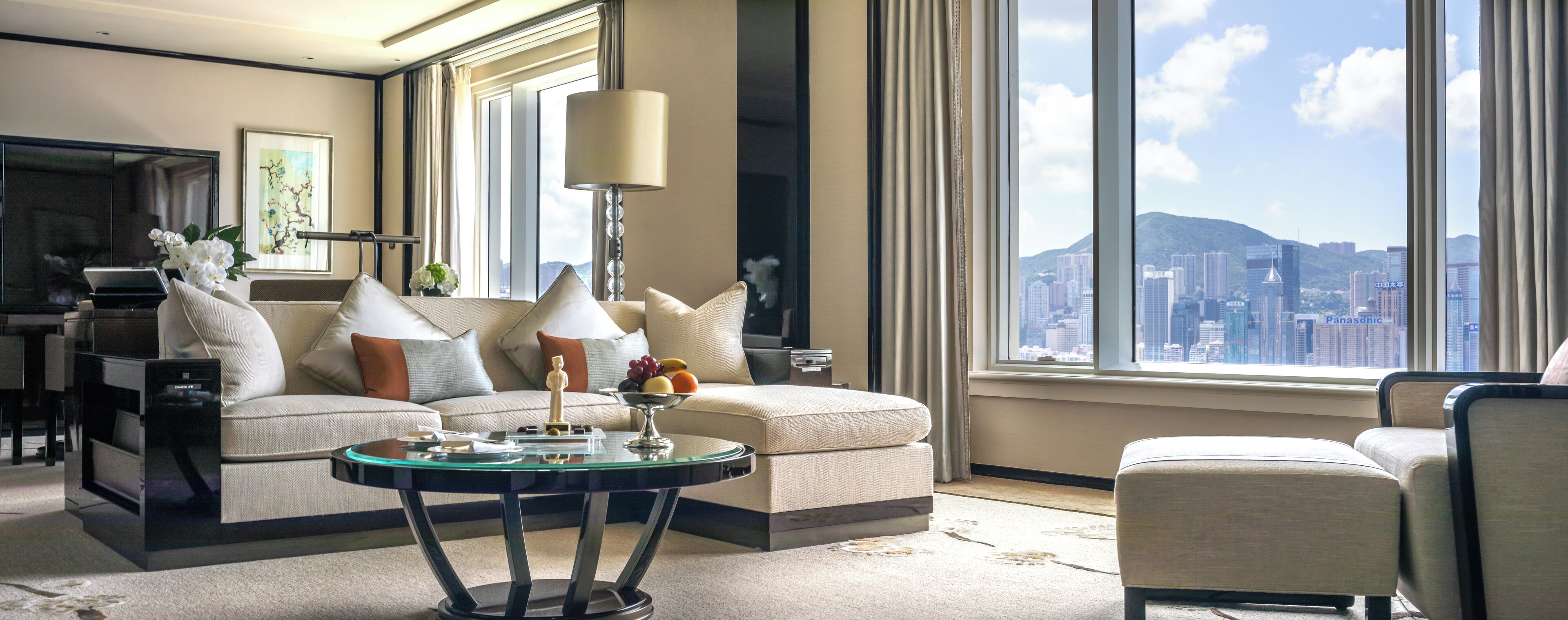 grand deluxe harbour view suite | 1 bedroom, premium bedding, down duvets, minibar