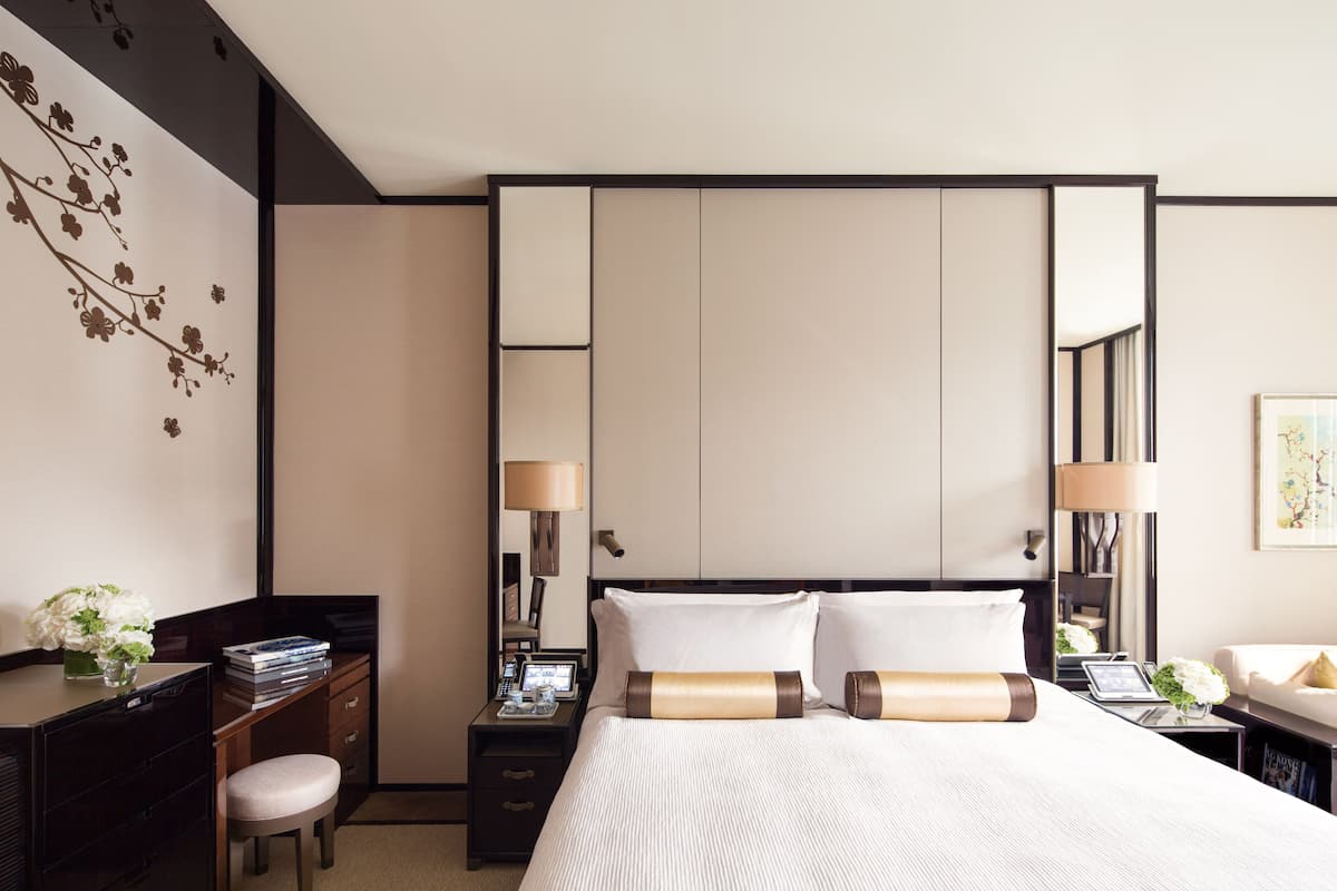 1 bedroom, premium bedding, down comforters, minibar
