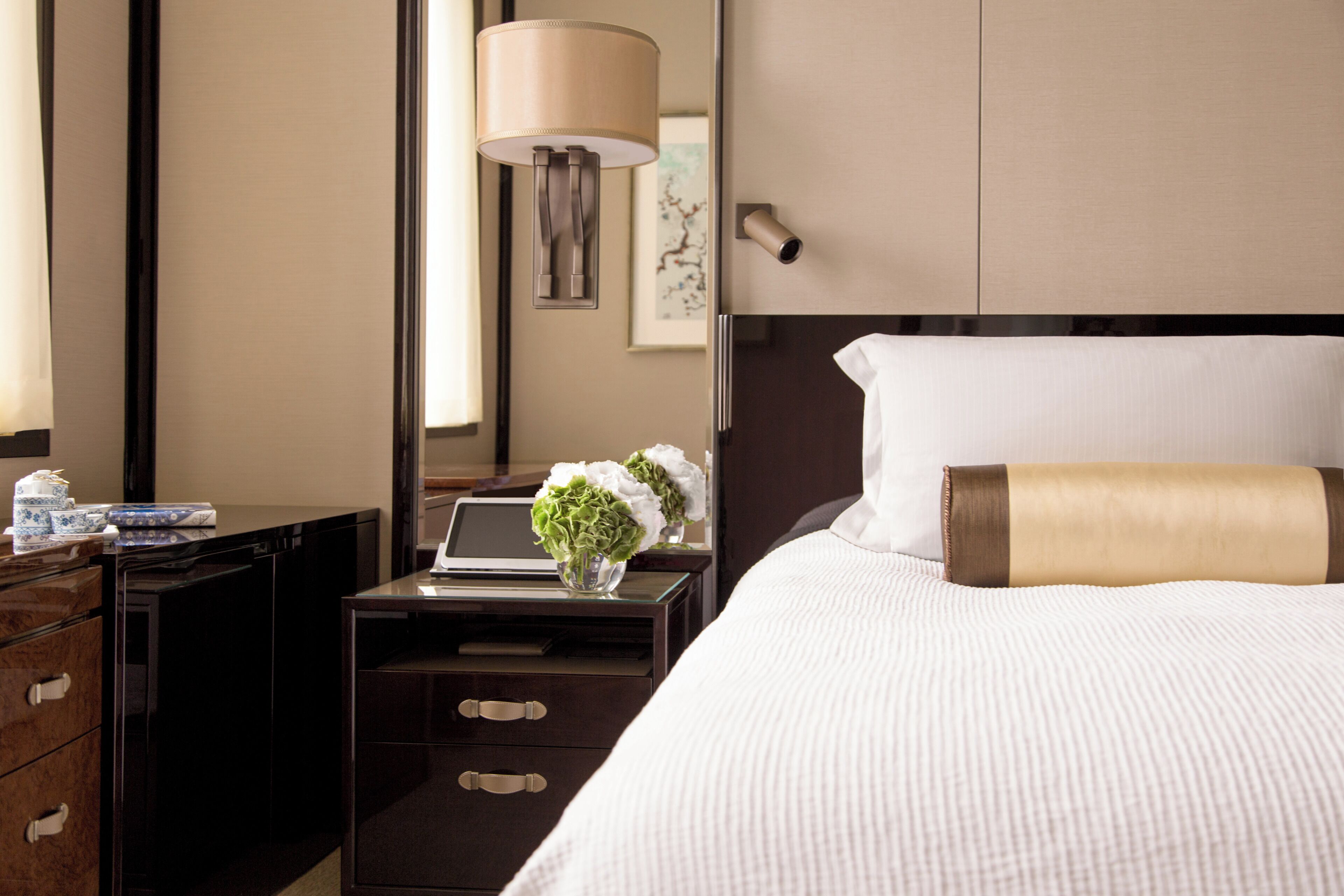 Premium bedding, down duvets, minibar, in-room safe