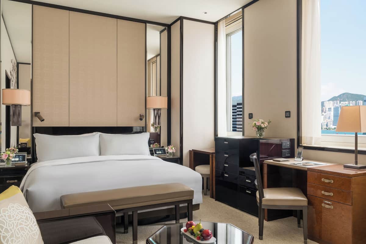 Premium bedding, down comforters, minibar, in-room safe