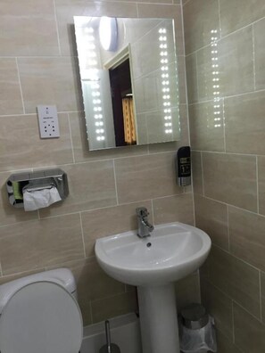 Family Room | Bathroom