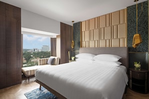 Club Room, 1 King Bed