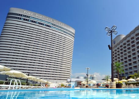 Exterior. Kobe Portopia Hotel